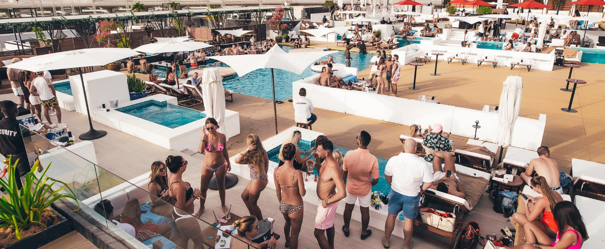 soho beach hotbed