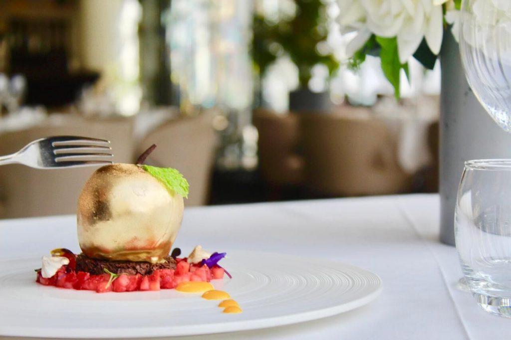 Pier 7 Atelier M Three-course menu gold steak